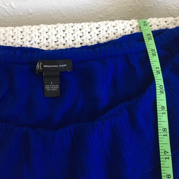 INK INTERNATIONAL LADIES RUFFLED ROYAL BLUE BLOUSE SIZE LARGE WITH 3/4 SLEEVE - Picture 4 of 5